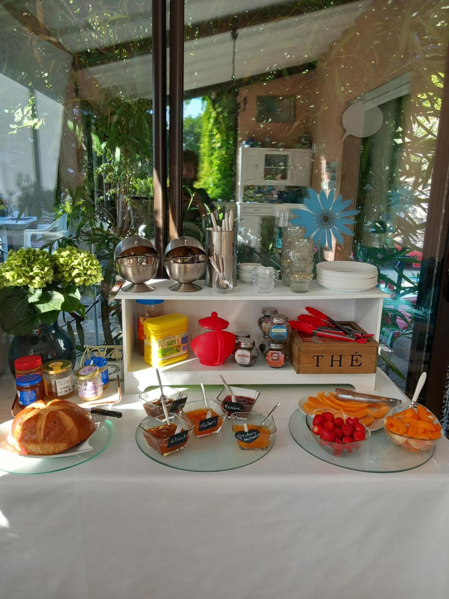 Bed & Breakfast La Sapiniere -chambres Climatisees Buisson