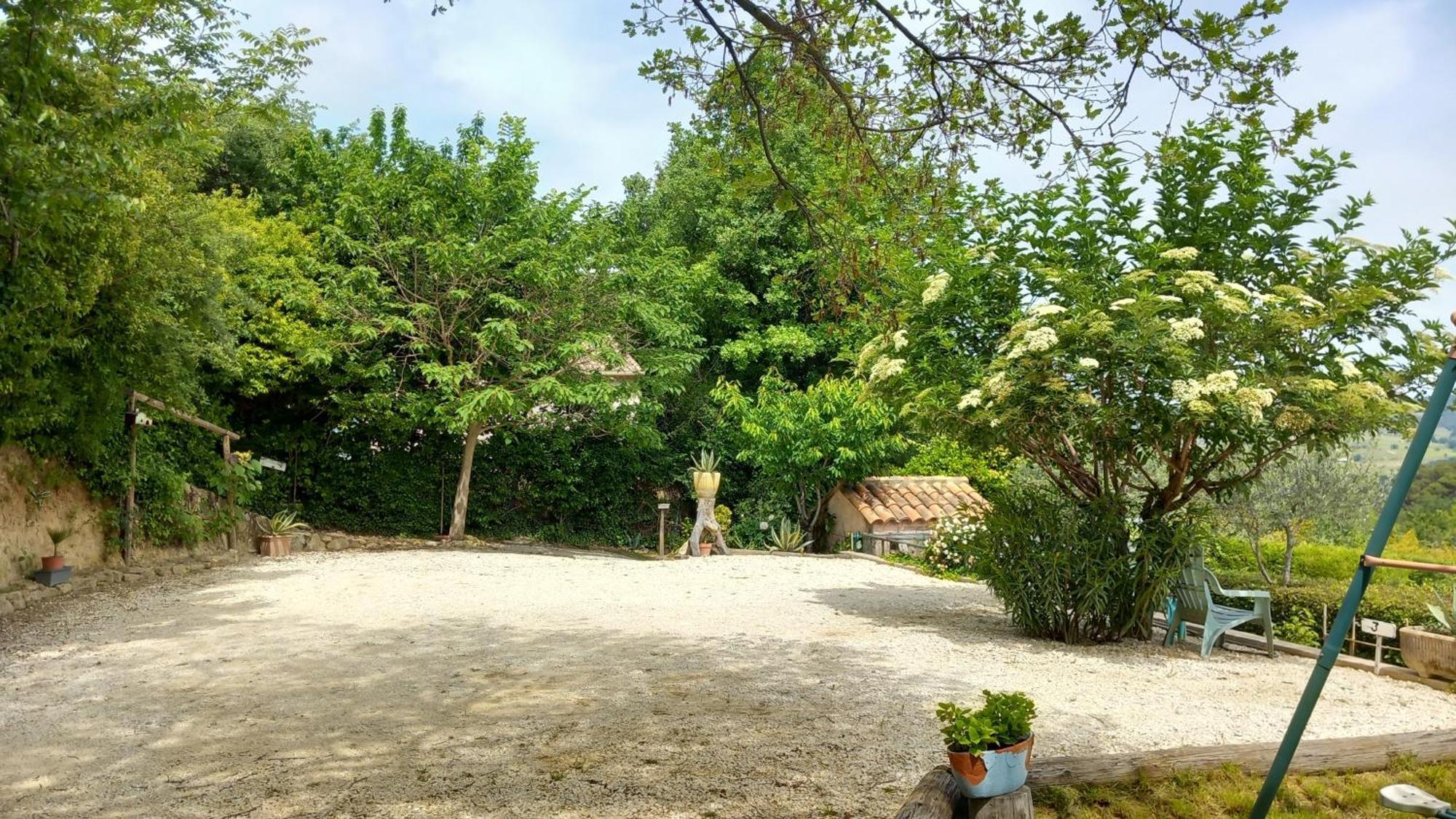 La Sapiniere -chambres Climatisees Buisson