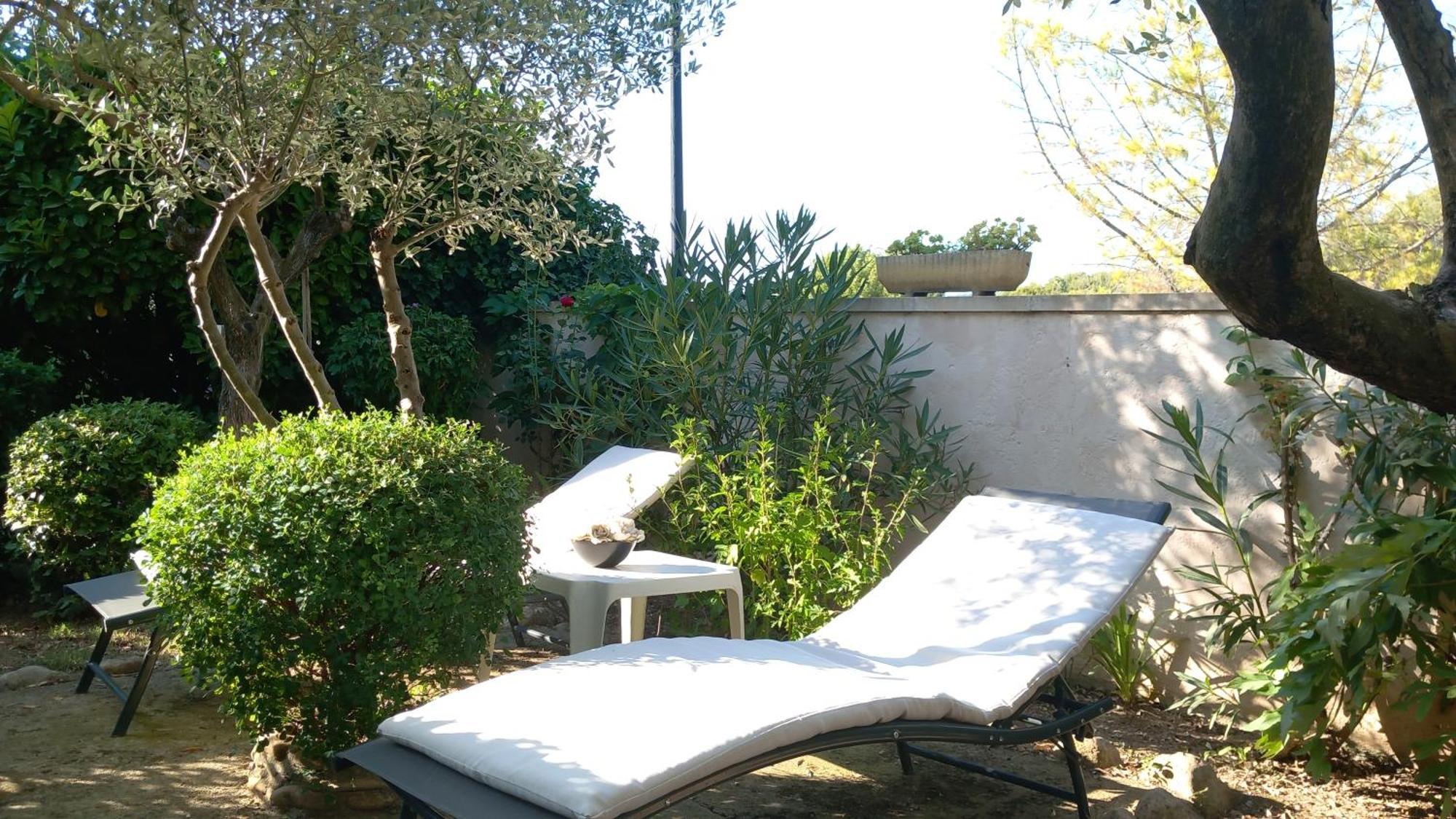 La Sapiniere -chambres Climatisees Bed & Breakfast 3*